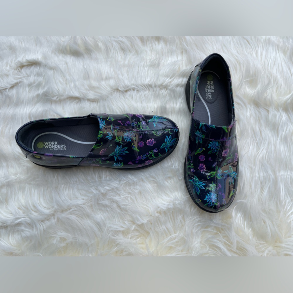 NEW Women’s Dansko Clogs, Botanical Patent, Size 39 - Picture 3 of 9